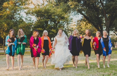 colorful-bridesmaids-and-bouquets